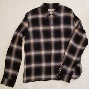 COPY - $245 Vince Shirt in Black Size L